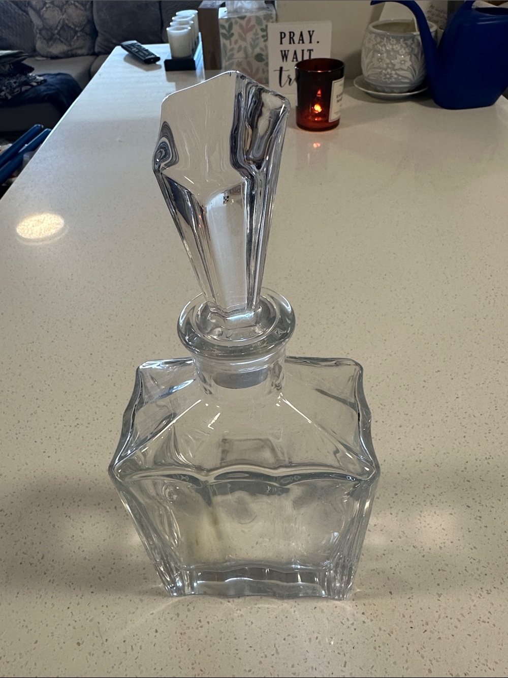 Clear Glass Decanter with Faceted Stopper